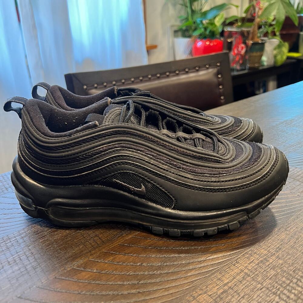 Nike air max 97 triple black 7.5 women *no insoles